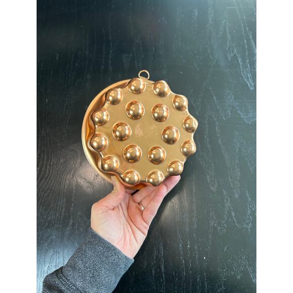 Copper Mold- Circle- some wear, hanger attached- gumdrop- jello - kitchen decor - Picture 9 of 11